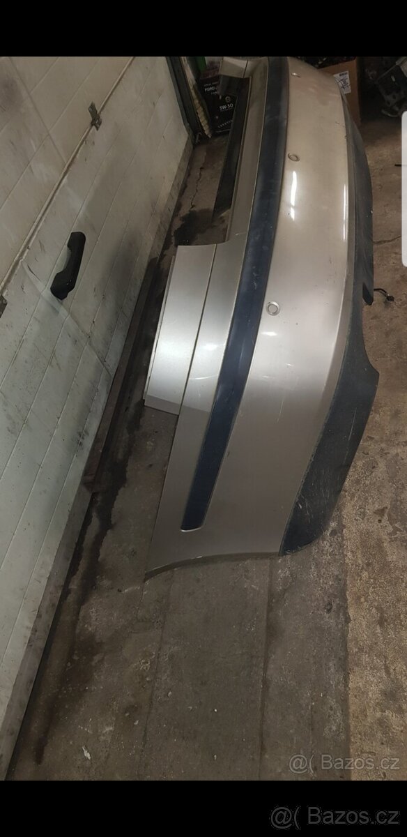 Octavia 2 zadní naraznik 9201 - 2