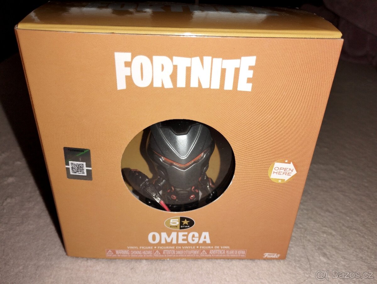 Figurka Fortnite Omega + kniha - 2