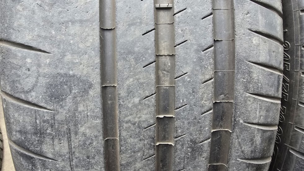 Letní pneu 245/35/20 Michelin - 2