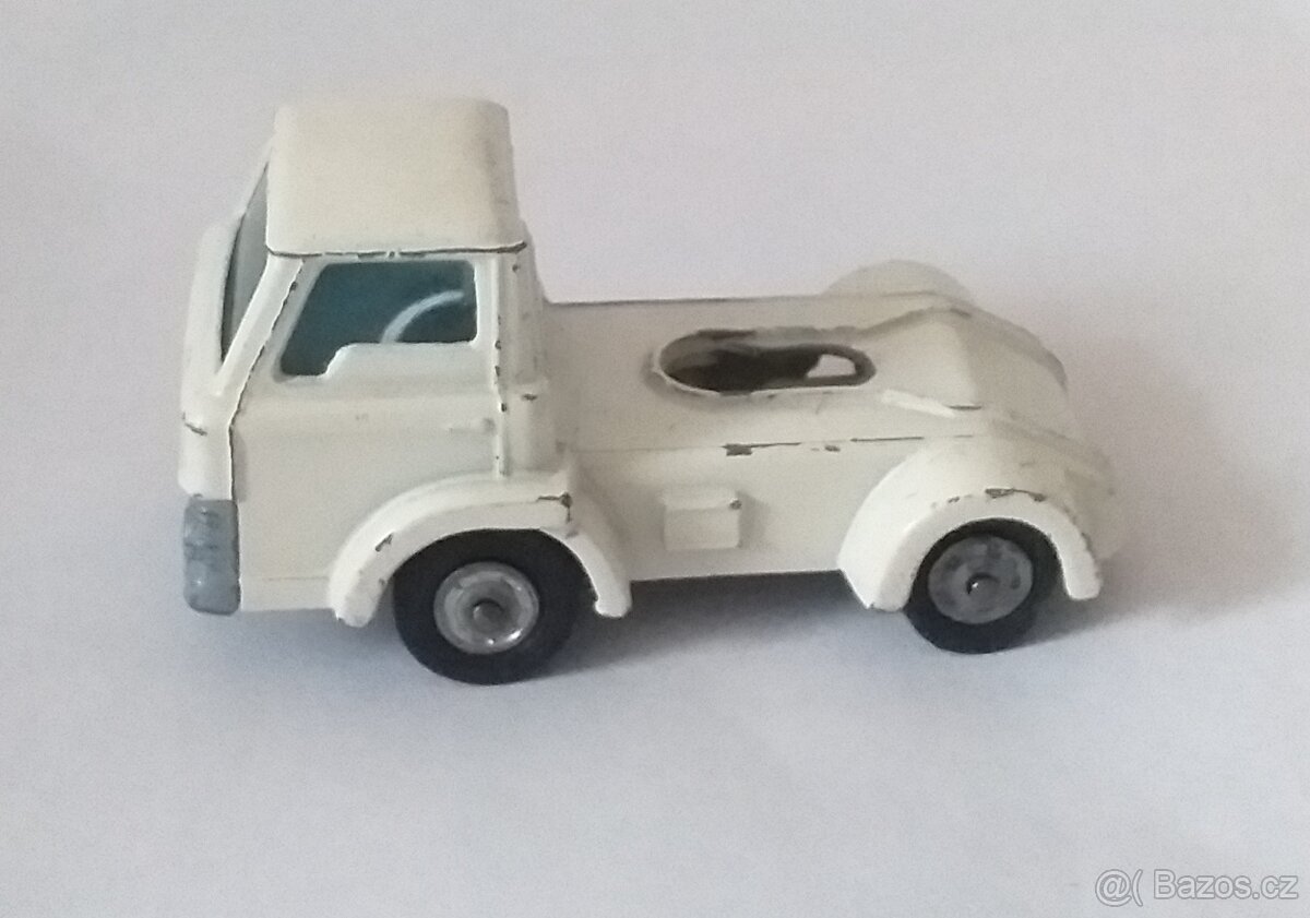 modely corgi různé - 2