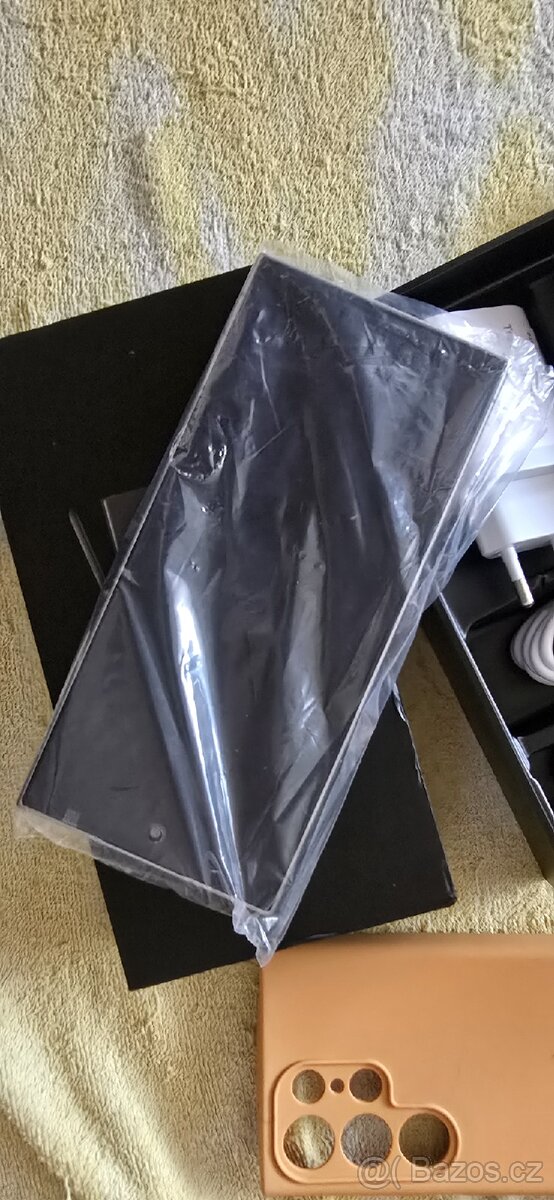 Smartphon - i24 uplus - 2