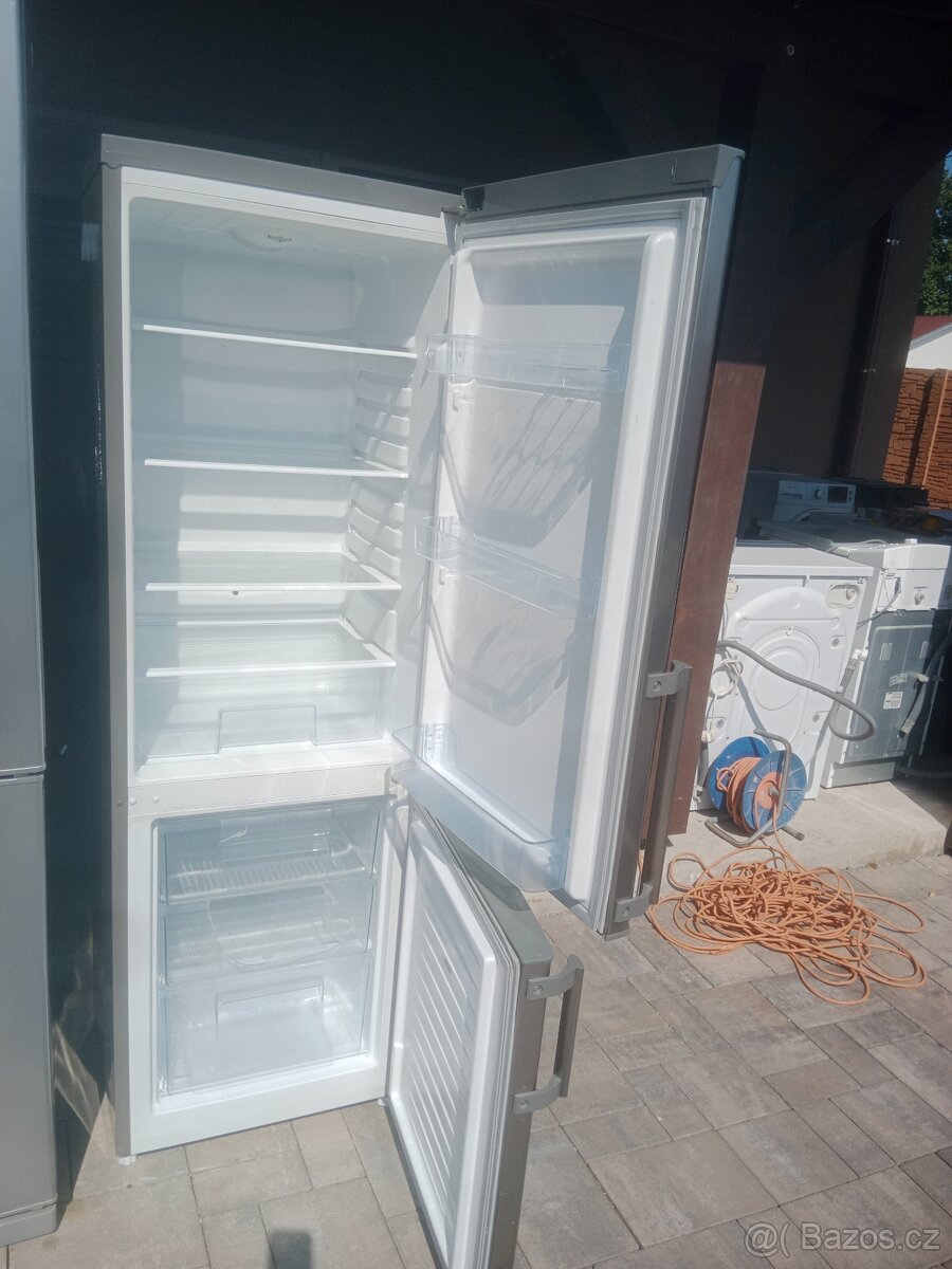 Lednice s mrazakem Amica - 2