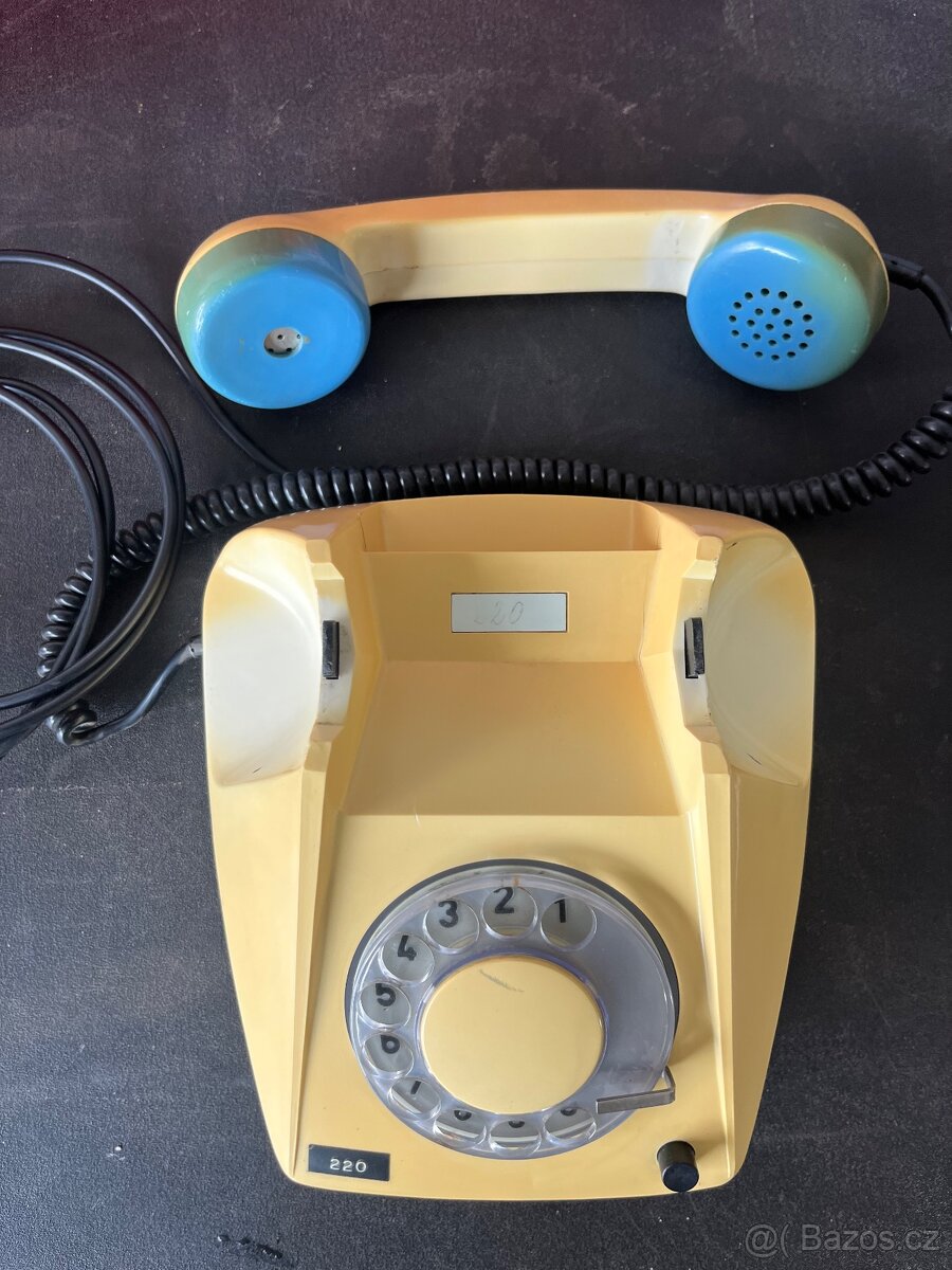 Retro telefon - 2