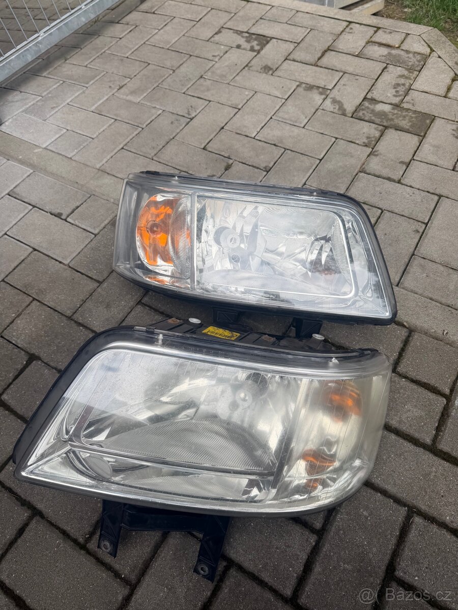 VW T5 přední světla - 2