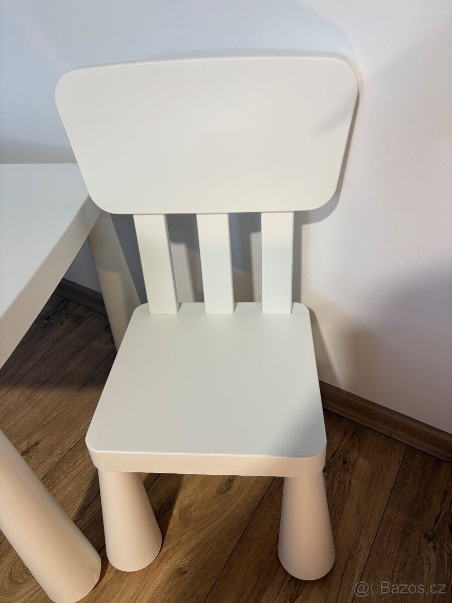 Dětský stůl+ dvě židle IKEA - 2