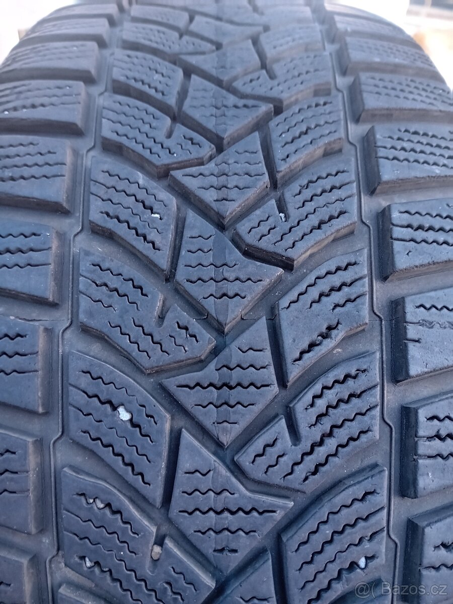 205/55-16 Dunlop - 2