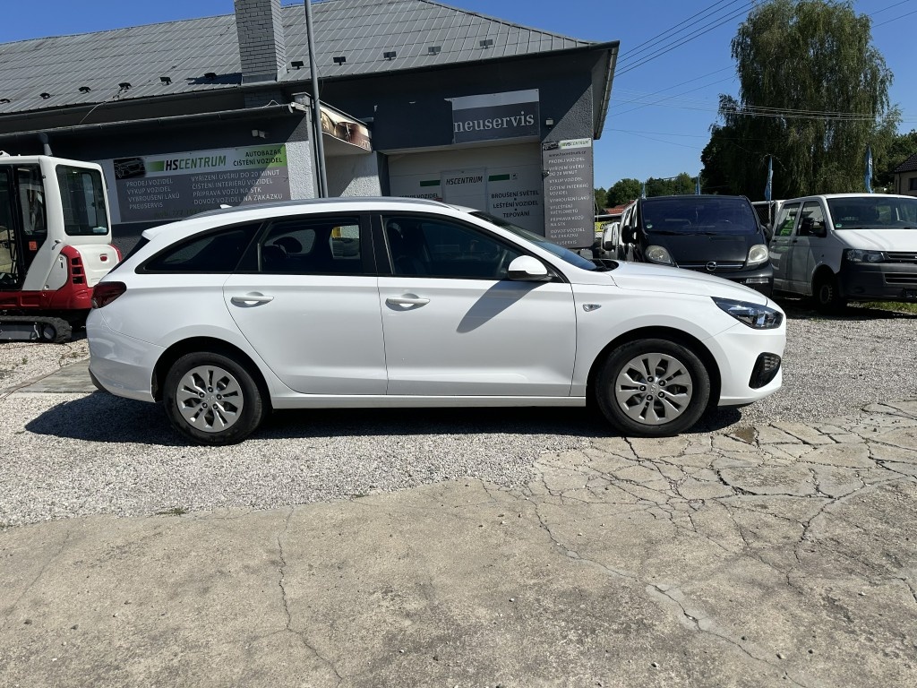 Hyundai i30 1.5 DPI 80kW serviska - 2