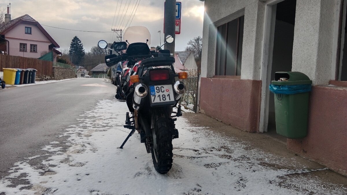 Triumph Tiger 900