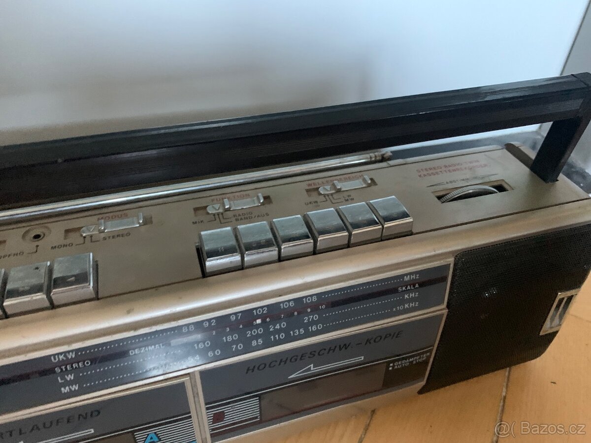 Retro radiomagnetofon "jezevčík" Levis s ekvalizérem - 2