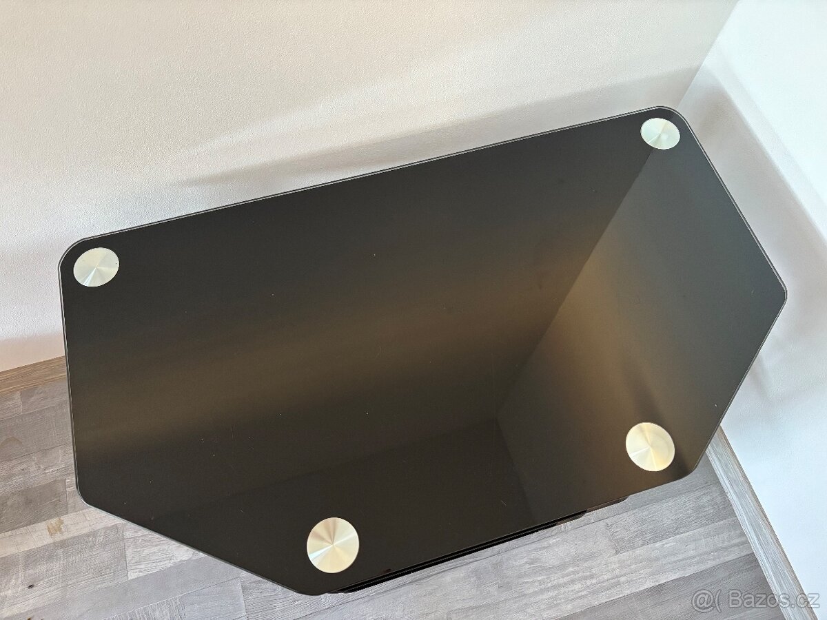 Skleněný televizní stolek - 2