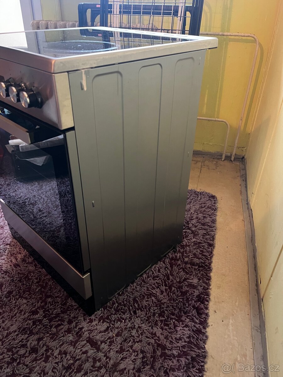 Sklokeramický sporák Beko - 2