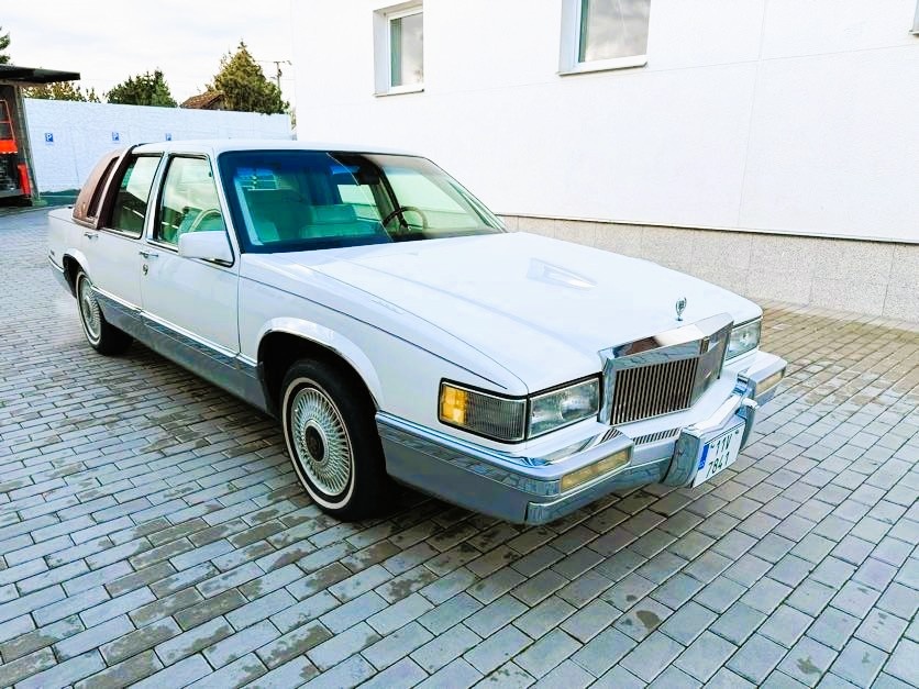 Na prodej: Cadillac DeVille Presidential (1991) - 2