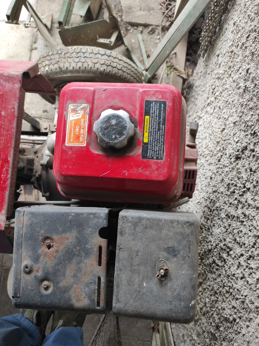 Malotraktor domácí výroby - 2