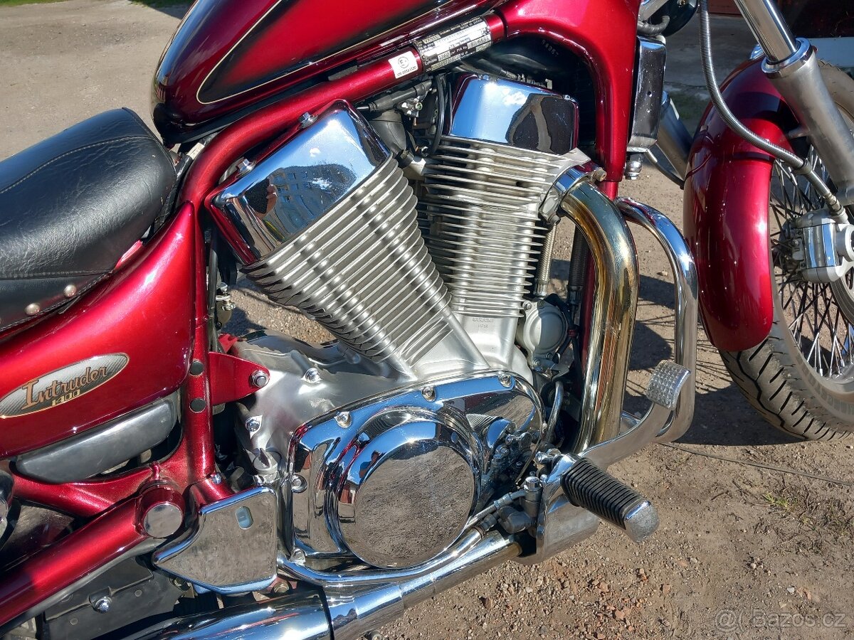 Suzuki Intruder 1400 - 2