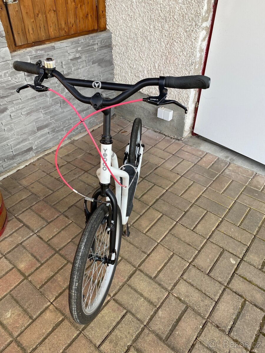 Koloběžka Yedoo - 2