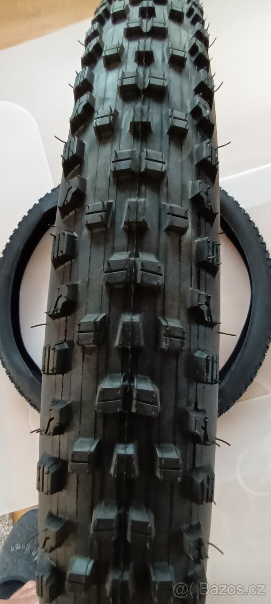 pláště Bontrager - 2