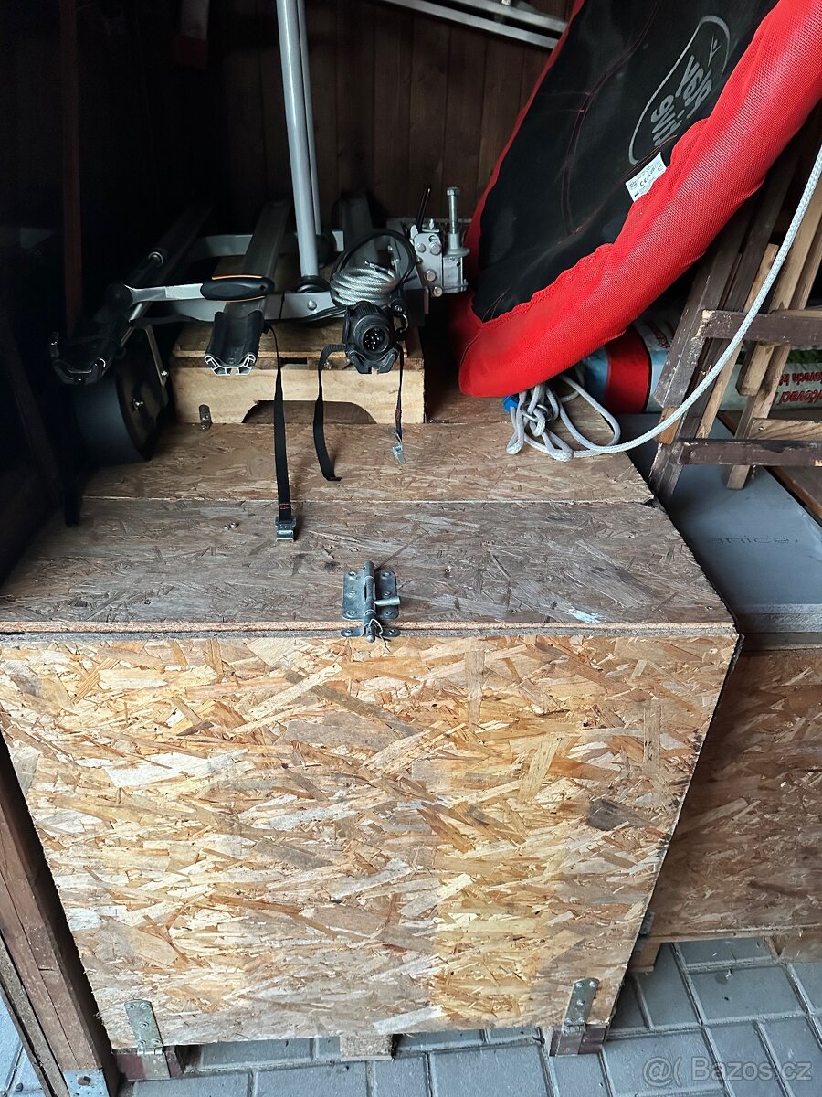 Dřevěné boxy / paleta + OSB - 2