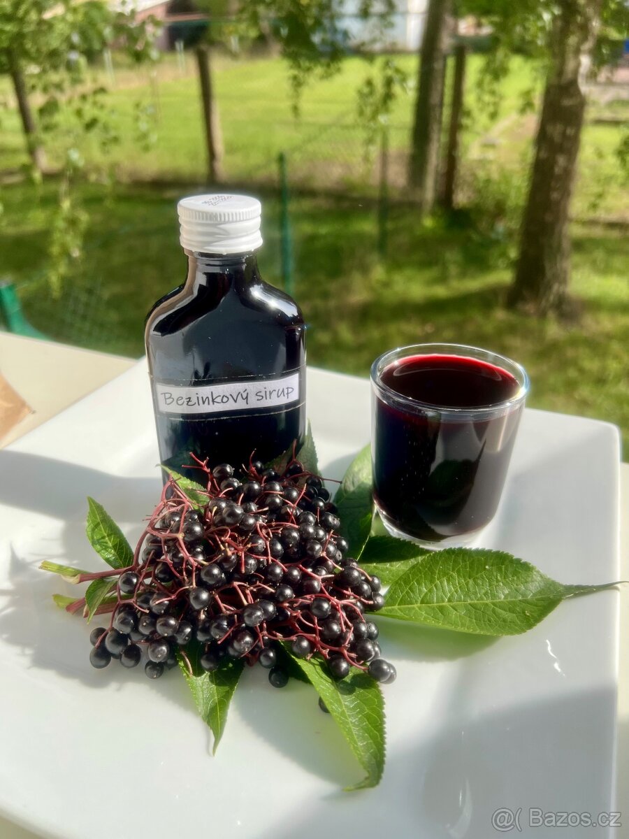 Čerstvý domácí bezinkový sirup - 2