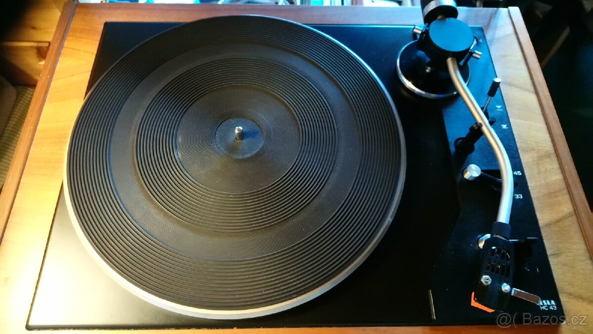 Gramofon TESLA NC 430 - 2