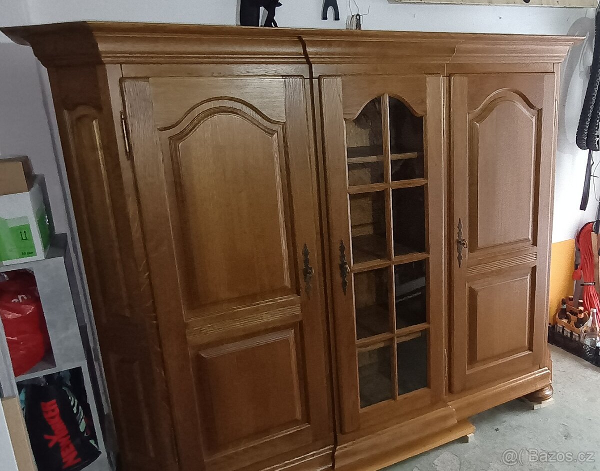 Rustikální policová dubová skříň š 213x v164x h49 cm - 2