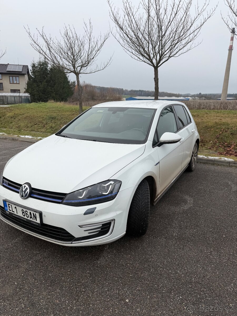 TOP: VW Golf VII GTE HYBRID - 2