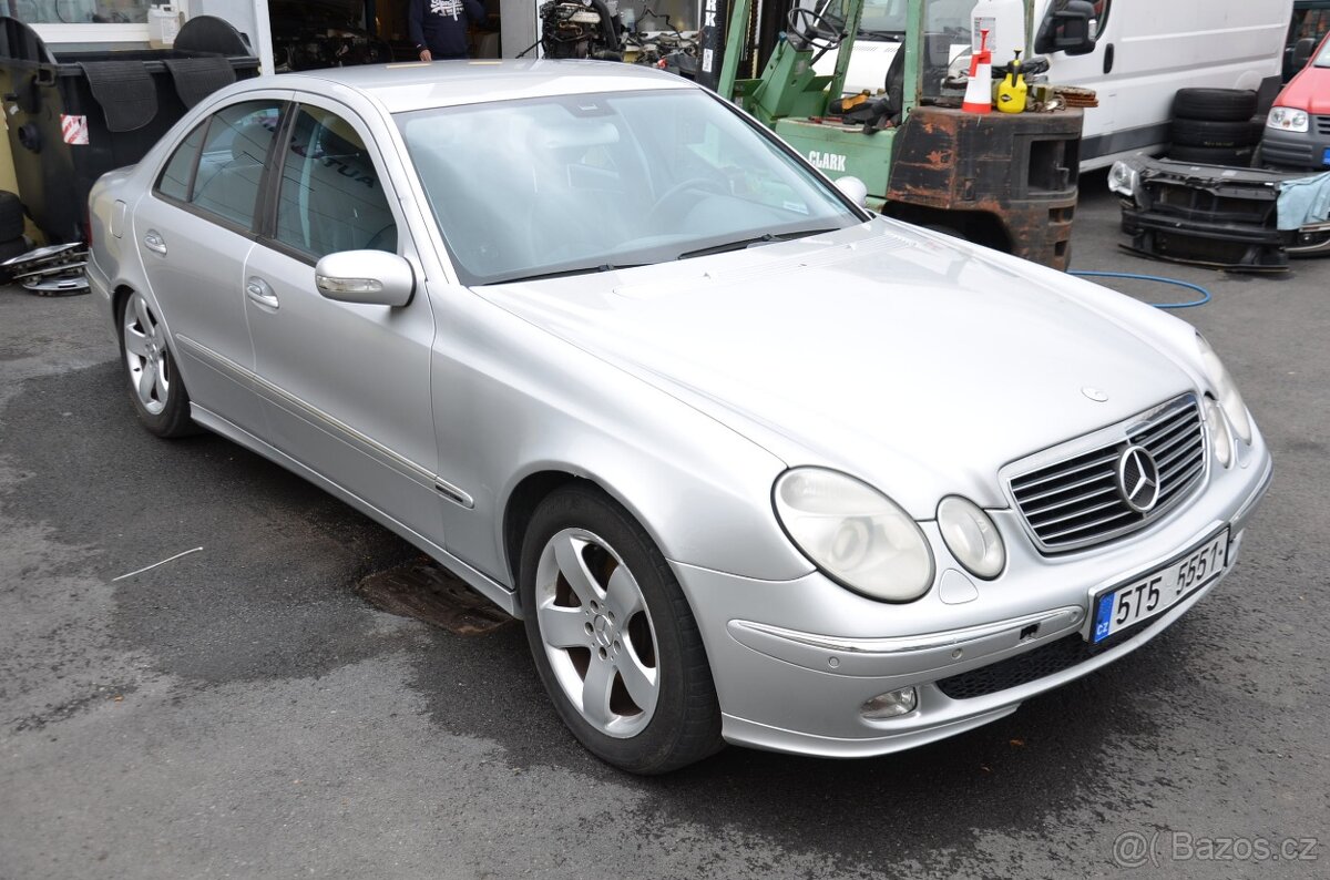 Mercedes Benz E500 4 Matic - náhradní díly - 2