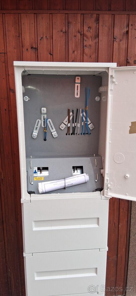 Rozvaděč elektroměrový na fotovoltaiku ER212 - 2