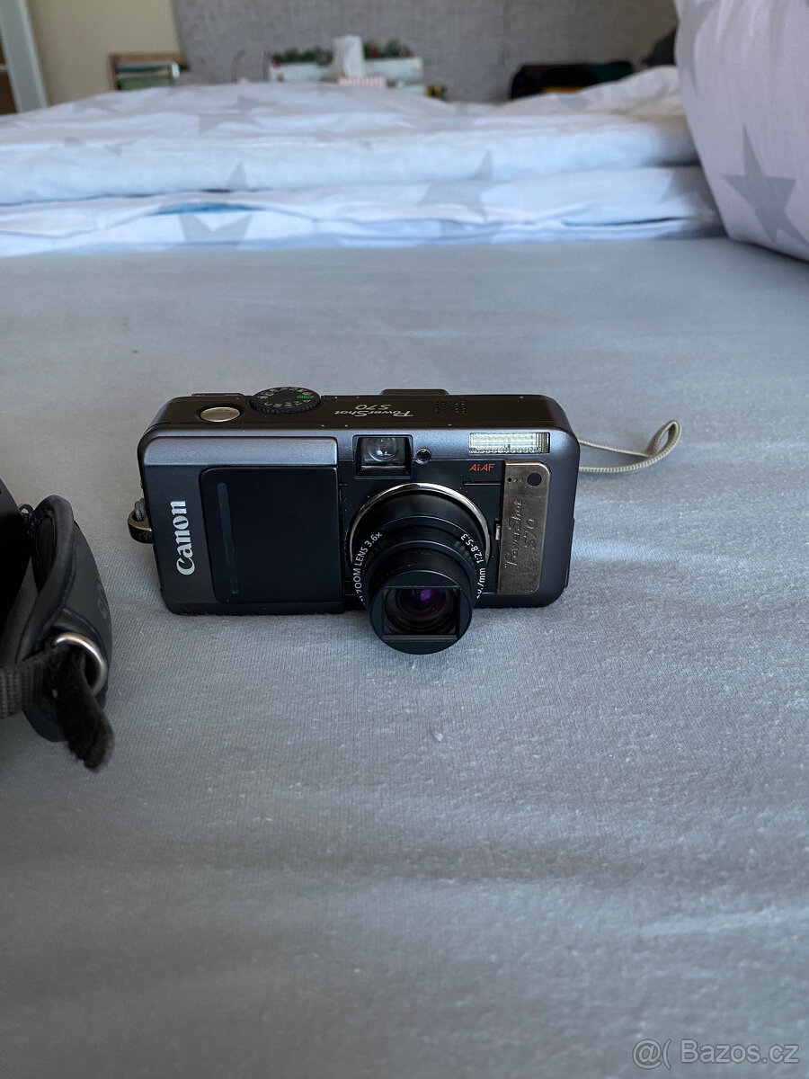 Prodám Canon Power Shot S70 + Sony SR 190E - 2