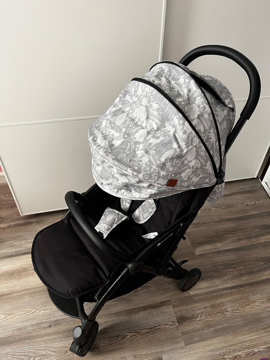 Cestovní kočárek Petite&Mars UP - 2