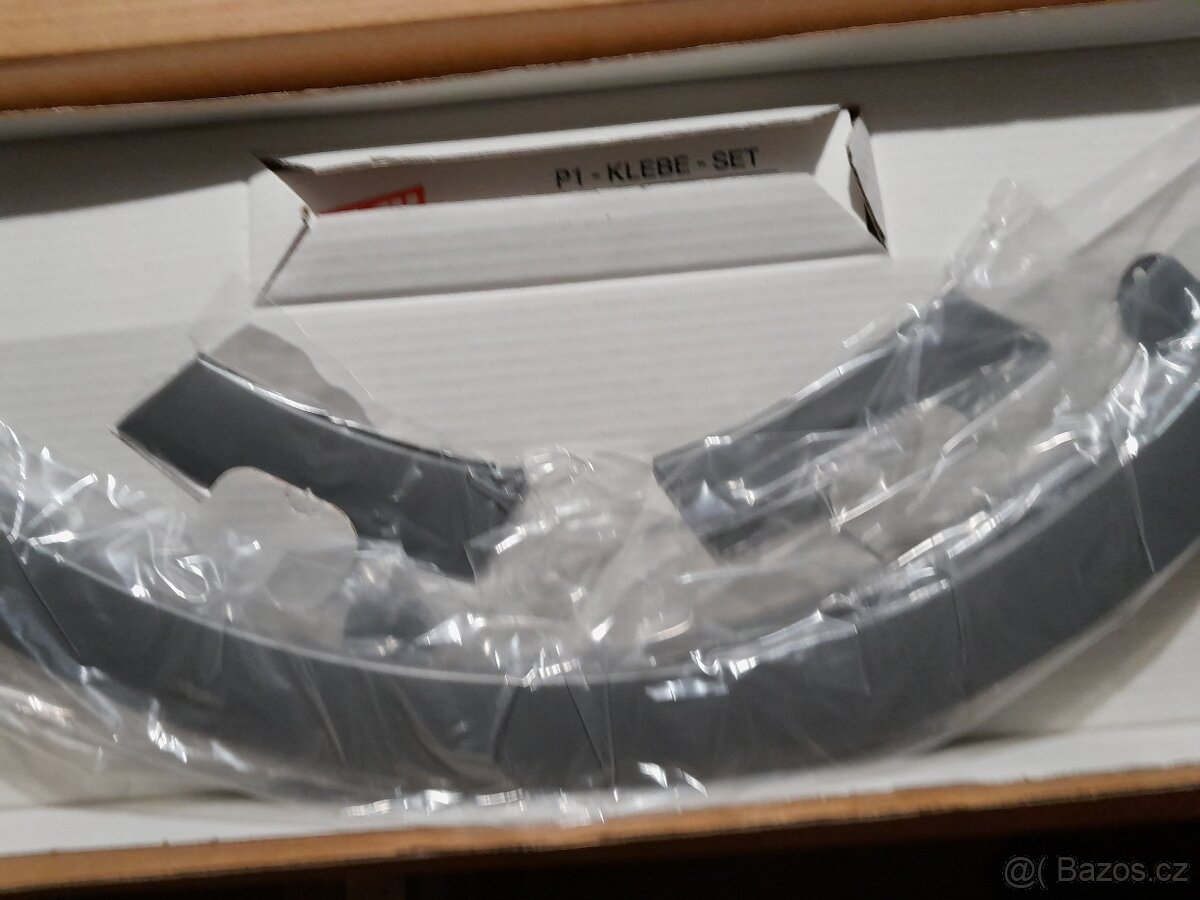 Plast.rozšíření blatníků Fab.I - 2