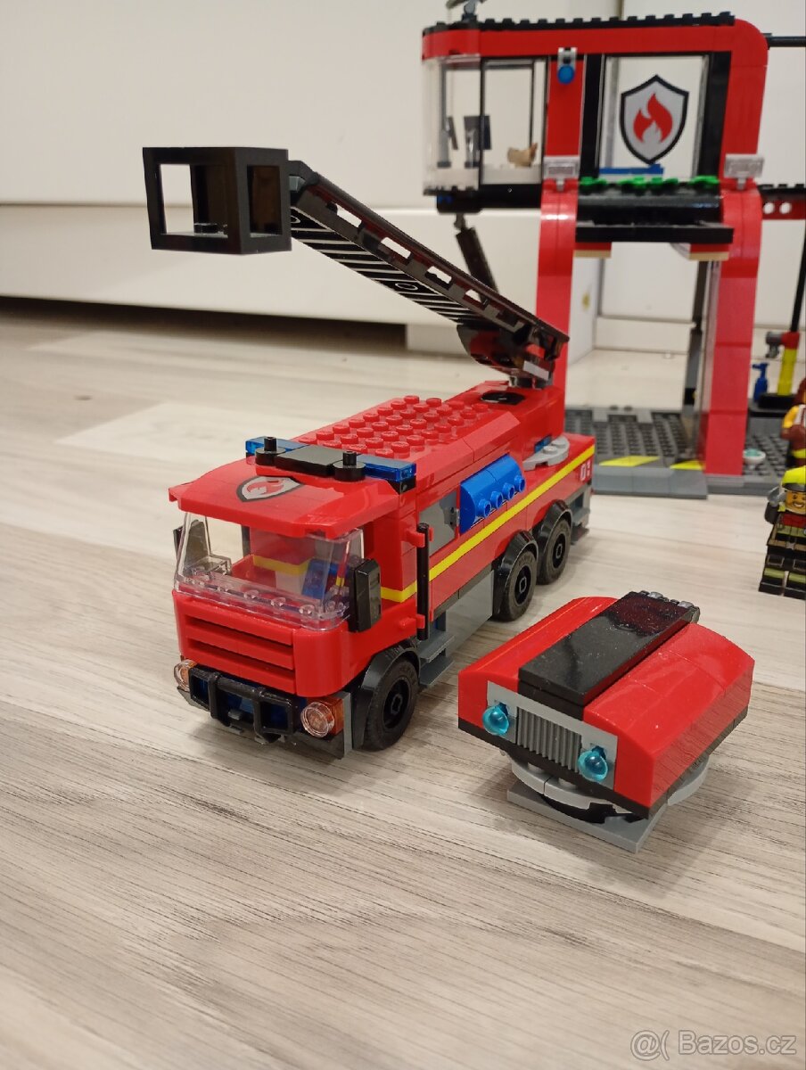 Lego city hasičská stanice 60414 - 2