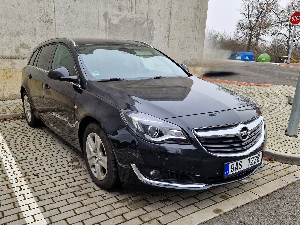 Opel Insignia Sports Tourer - 2