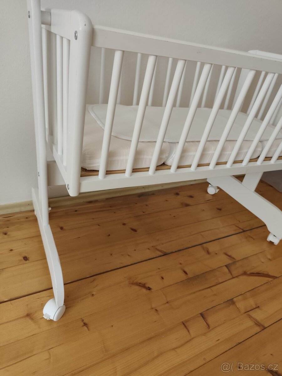 Houpací kolébka - 2