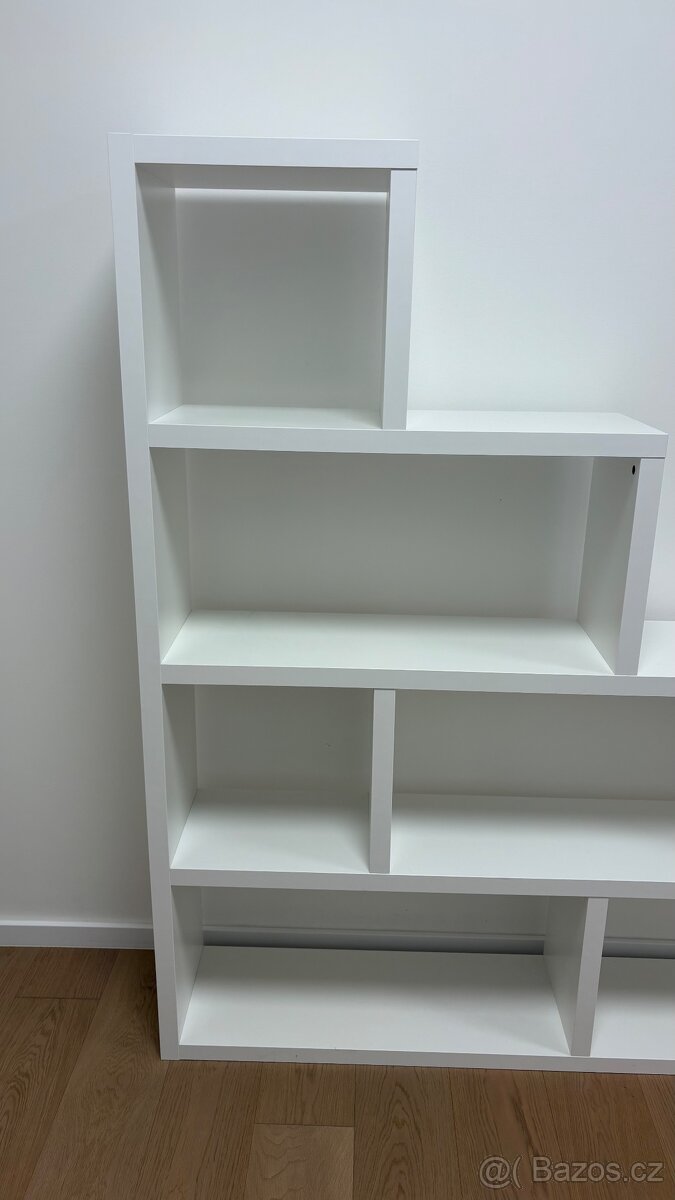 Schodový regál - 2