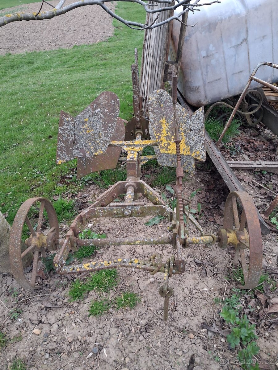 Historické zemědělské stroje - 2