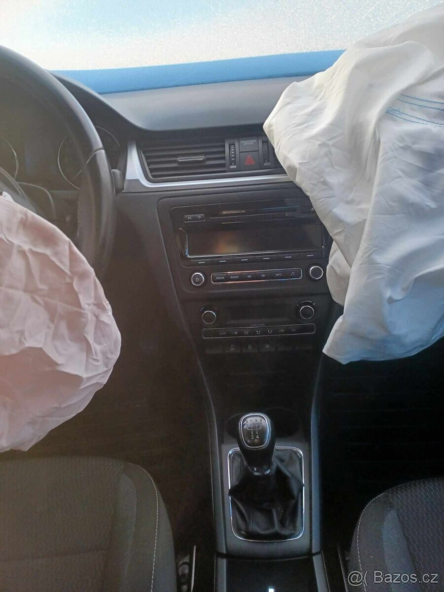 Rozpredám škoda Rapid 1.6TDI 77, 85kw CAYC CAYB CXMA - 2