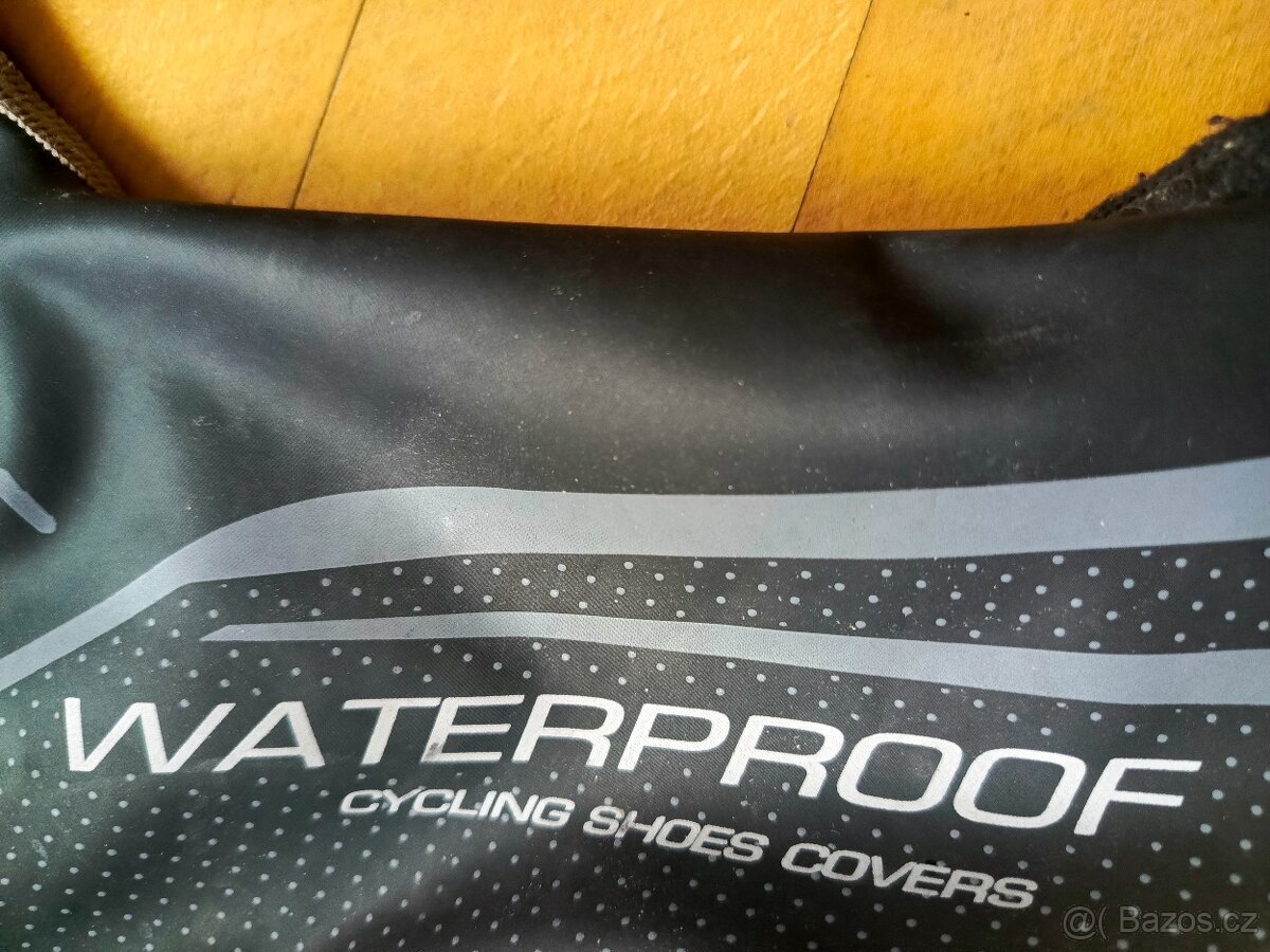 Cyklistické návleky na tretry 43 - 2