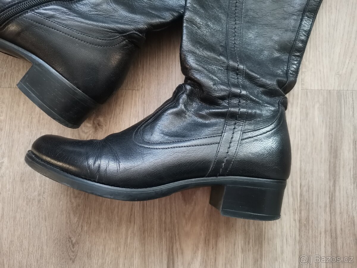 Černé kožené kozačky Nero Giardini vel. 37 - 2