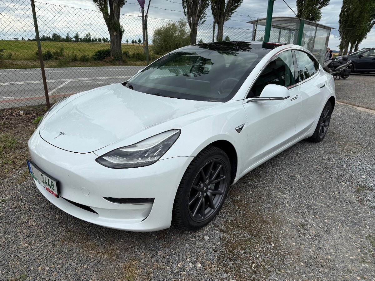Tesla Model 3 - 2