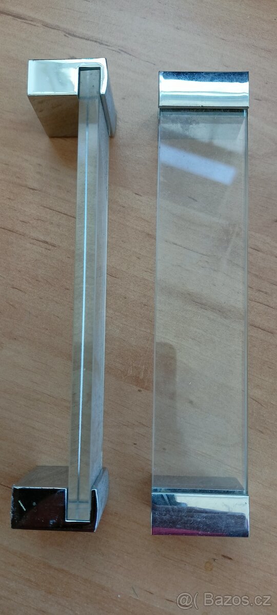 Nábytkové úchytky sklo-chrom - 2
