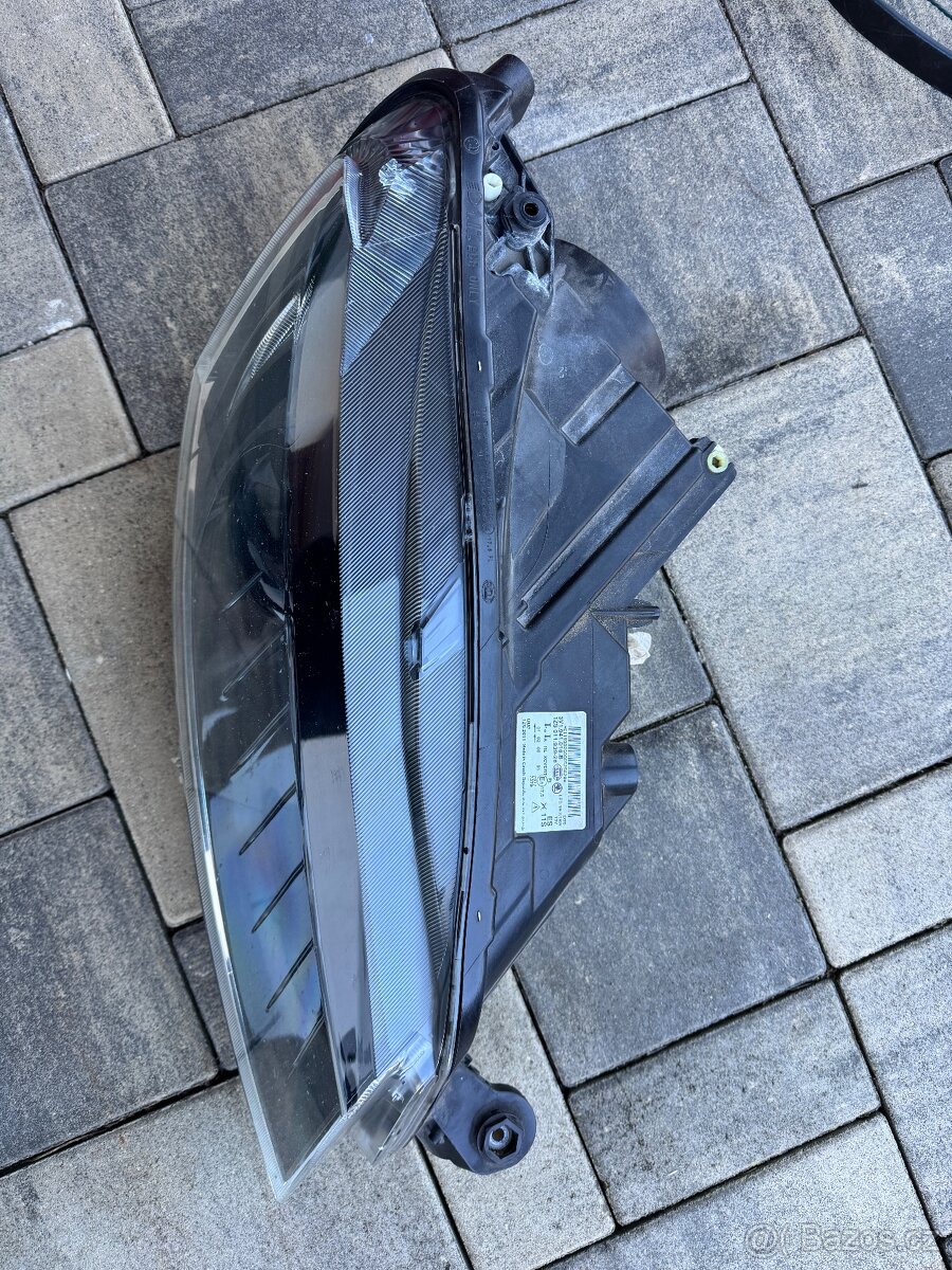 Světlomet Škoda Superb 3 Pravý - 2