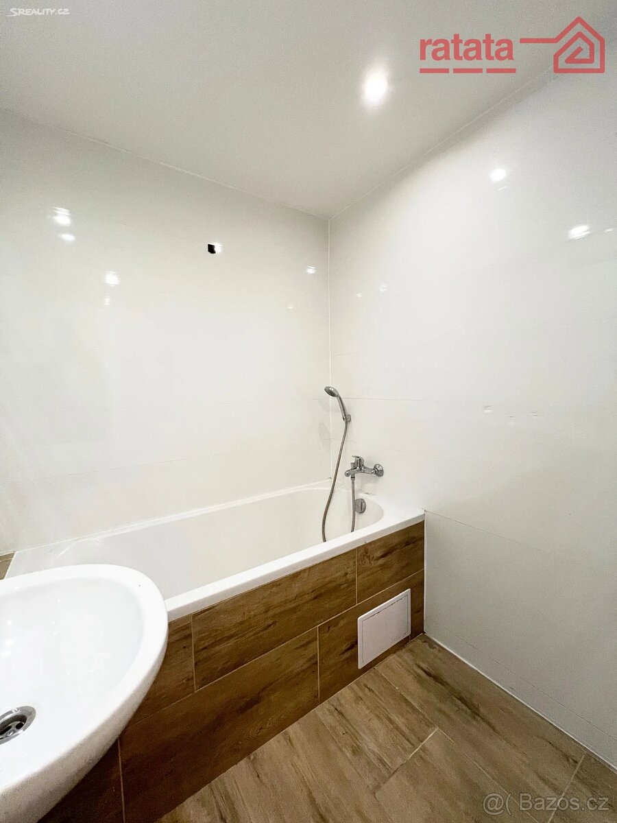 Pronájem bytu 2+1 v Chomutově - 2