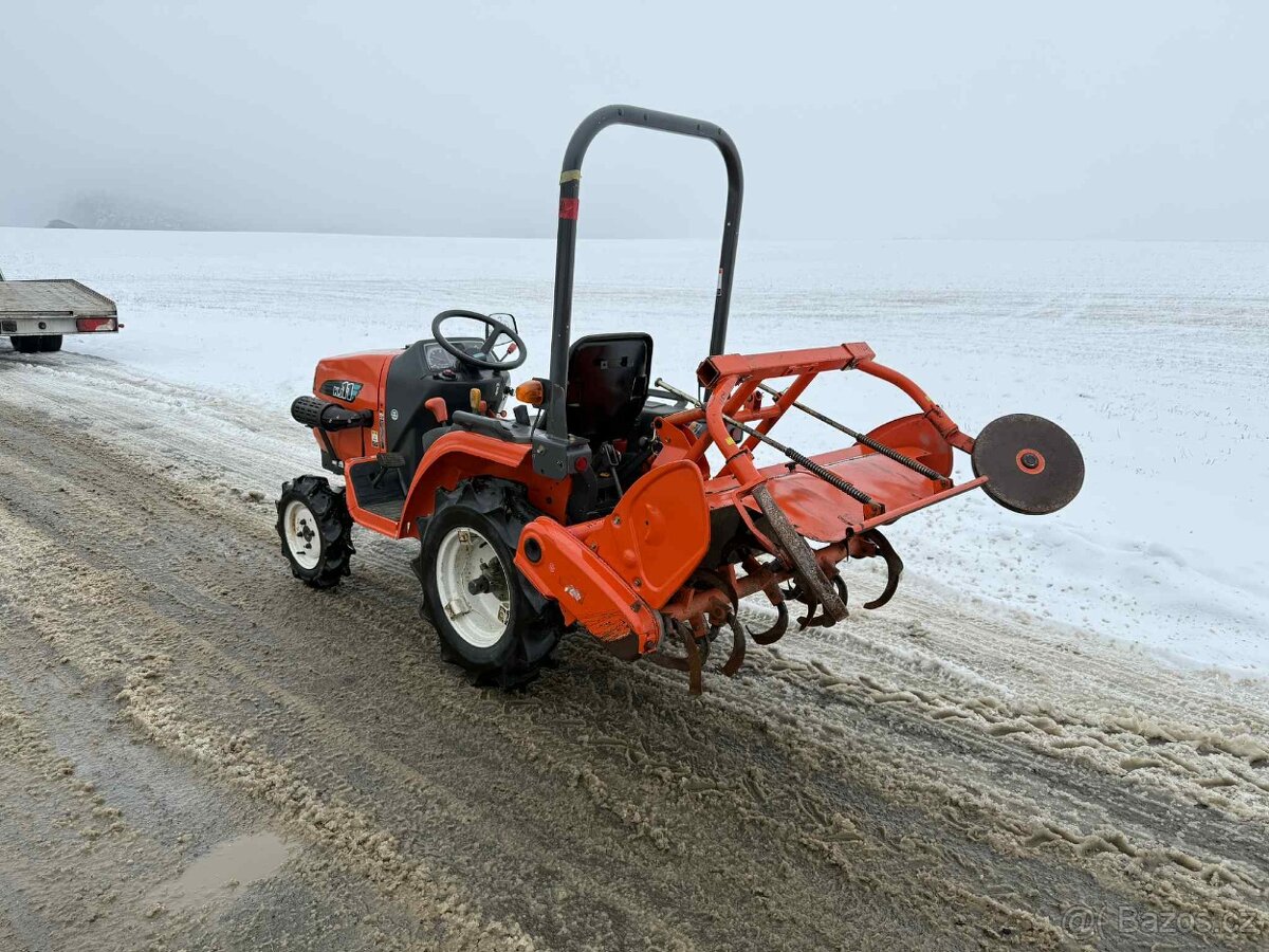 JAPONSKÝ MALOTRAKTOR KUBOTA KJ11 4X4 - 2