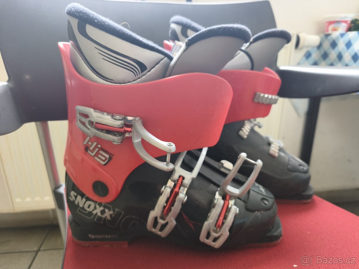 Dětské boty na lyže vel.245 - 2