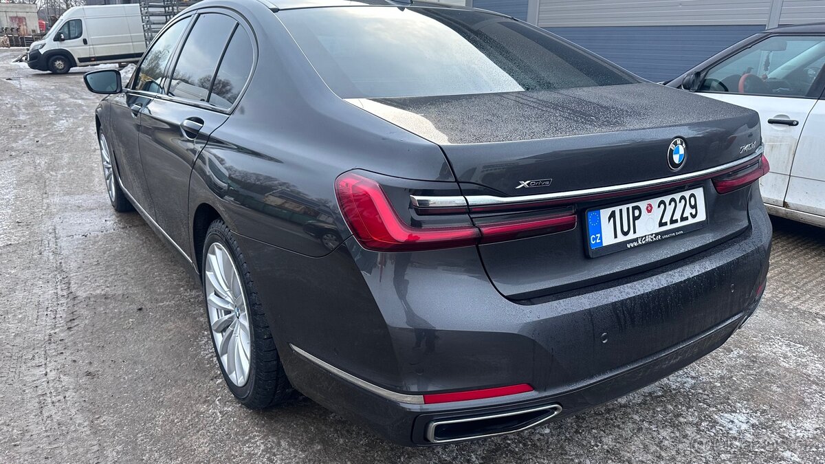 BMW 740x drive 2022 - 2