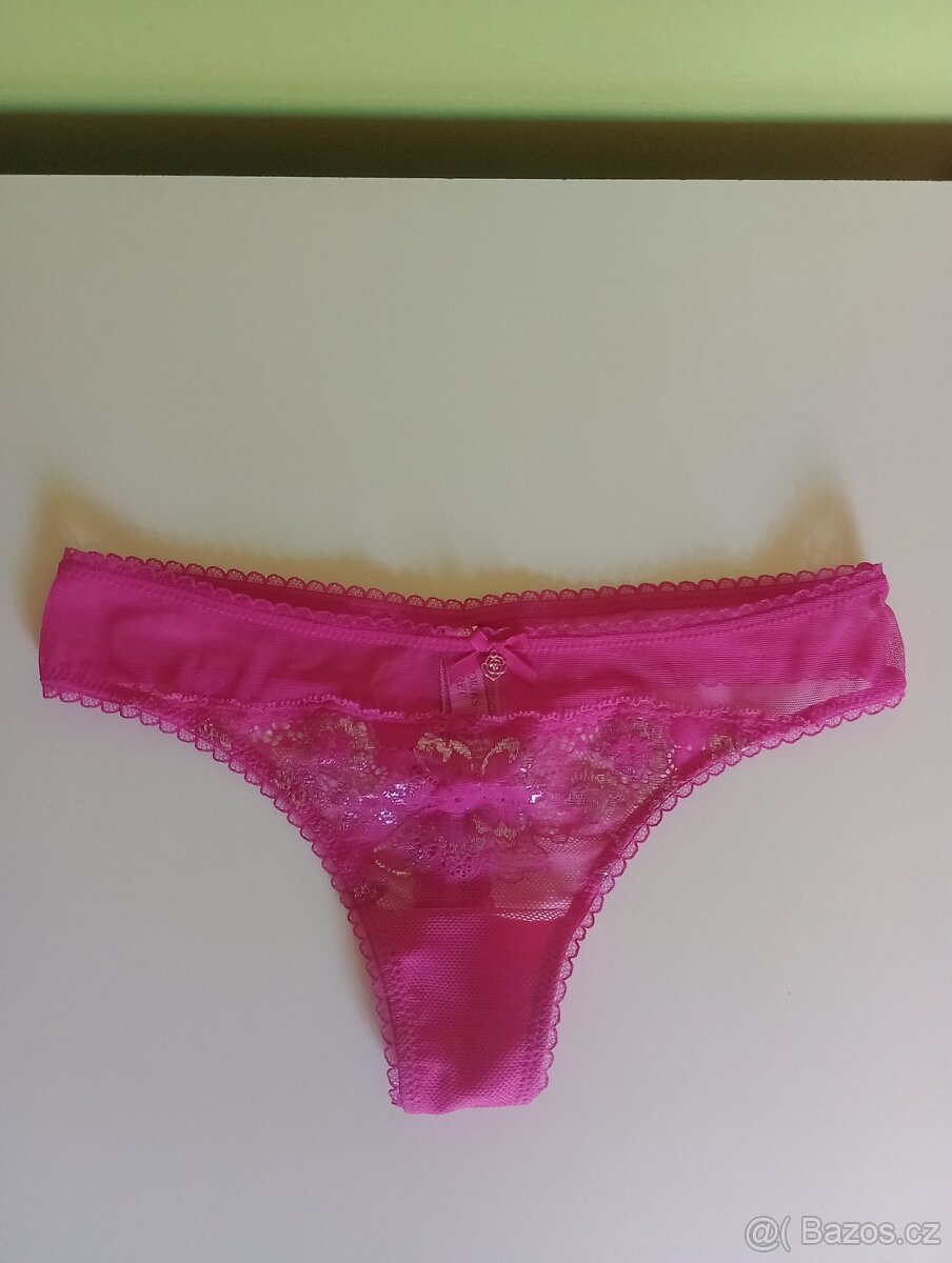 Dámské kalhotky Victoria´s Secret, Calvin Klein a Guess - 2