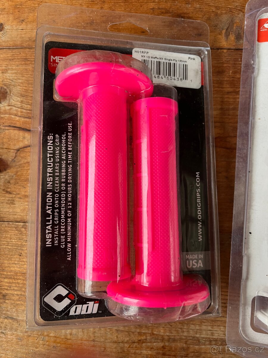 Růžové gripy, hefty Odi - 2