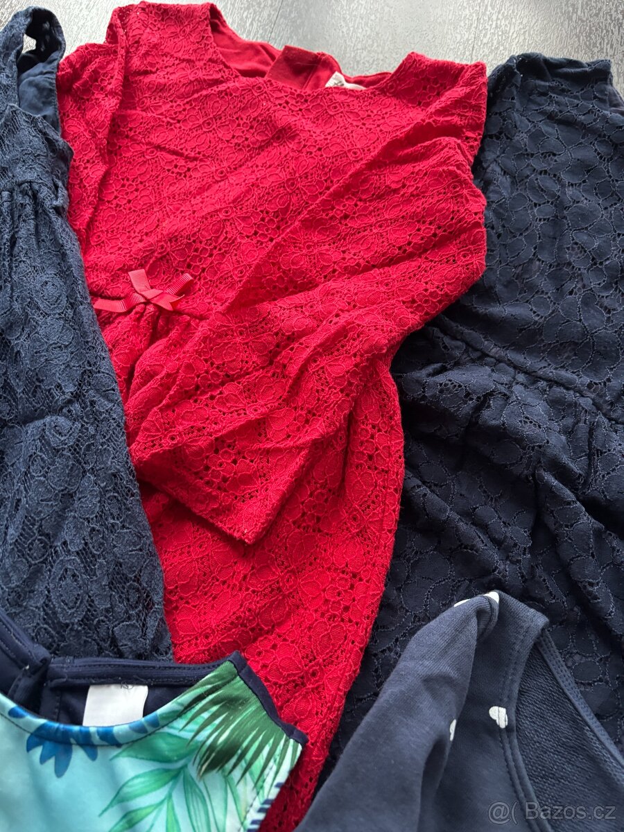 Balíček Šatů velikost 110/116 H&M - 2