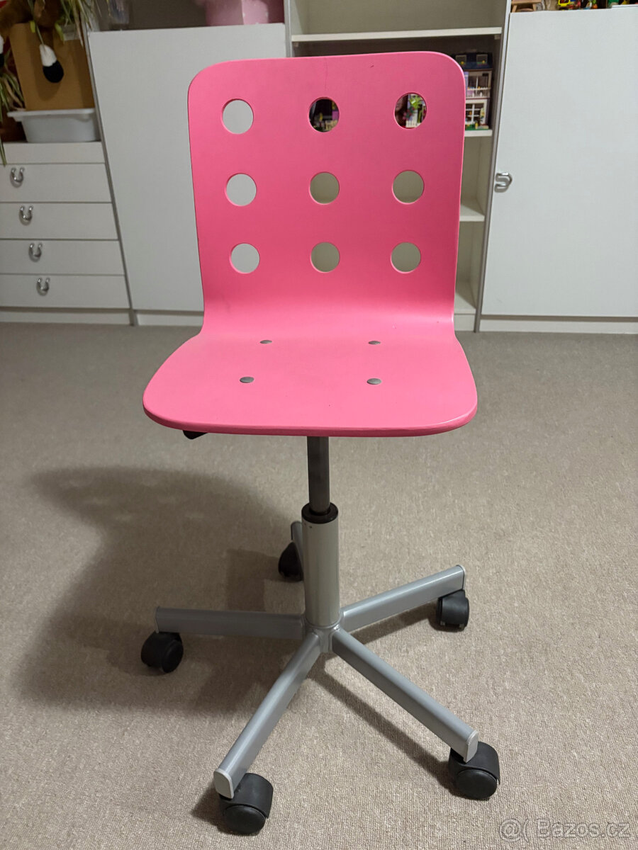 Dětská židle na kolečkách - 2