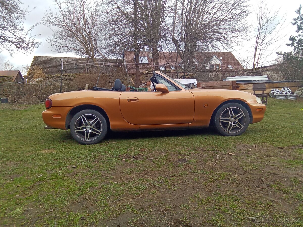 MAZDA MX-5 1.8 - 2